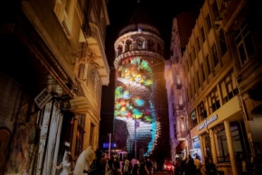 952532b9-1a20-4fd5-95a9-7816b9d77813_rw_1920